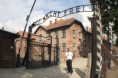/album/fotos4/auschwitz-entrada-da-morte-jpg/